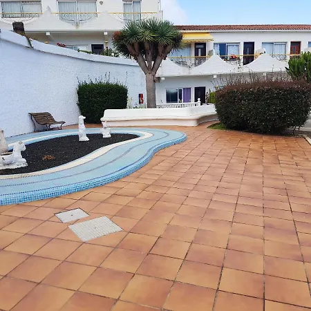 Apartment Seaside With Pool *